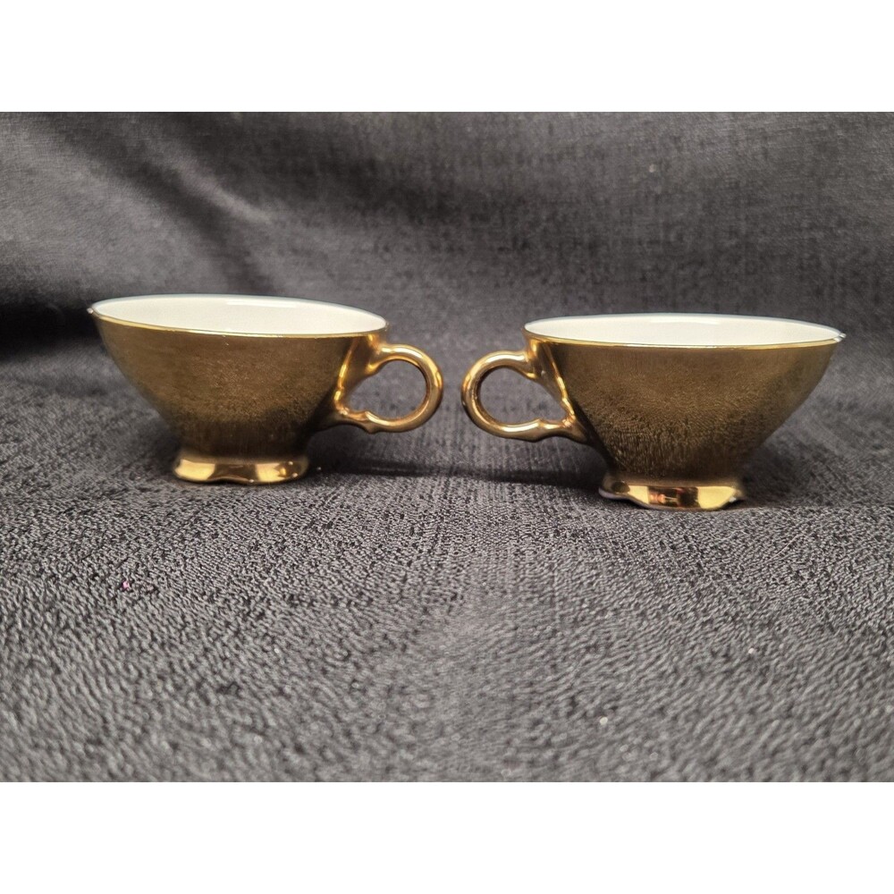 Vin KHM Bavaria Germany Gold Gilt Demitasse/Expresso Teacups Set of 2 Cups Only